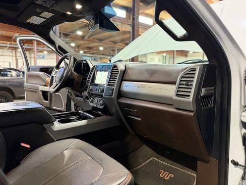 Used 2017 Ford F250 King Ranch w/ King Ranch Ultimate Package image 21