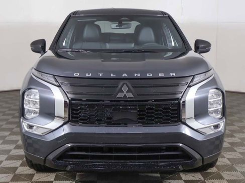 New 2026 Mitsubishi Outlander LE FWD image 11