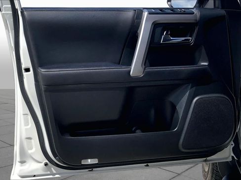Used 2022 Toyota 4Runner SR5 RWD image 21