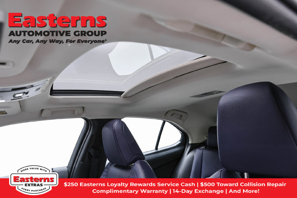 Used 2020 Lexus UX 250h w/ Premium Package AWD/4WD image 34