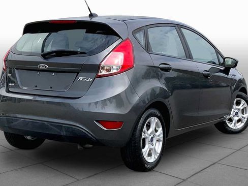 Used 2016 Ford Fiesta SE w/ Cold Weather Package FWD image 13