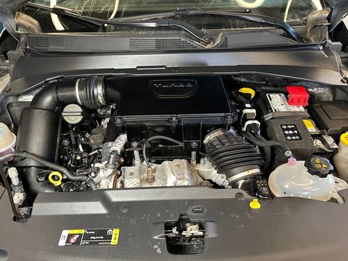 Used 2023 Jeep Compass Limited w/ Sun and Sound Group AWD/4WD image 23
