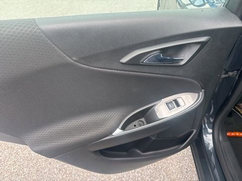Used 2021 Chevrolet Malibu LT FWD image 11