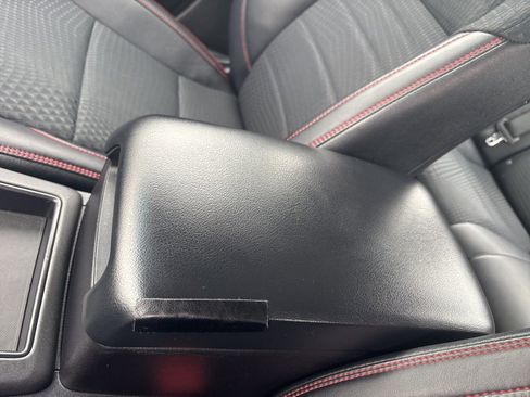 Used 2015 Toyota Camry SE image 27