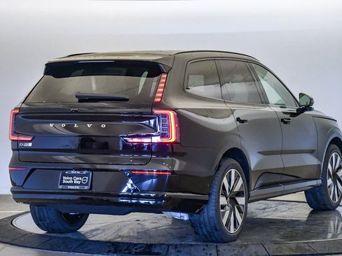New 2025 Volvo EX90 Plus w/ Protection Package Premier image 5