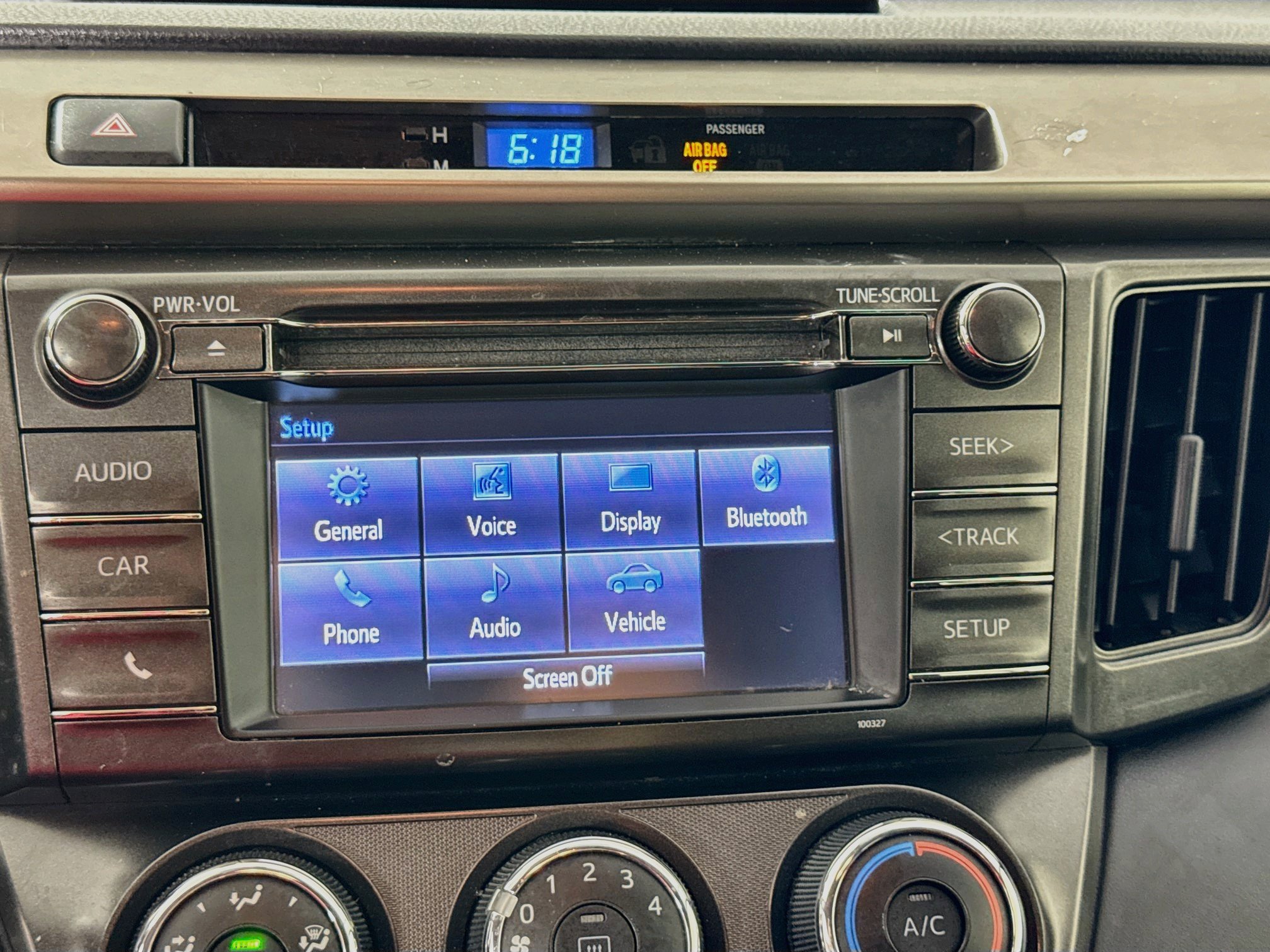 Used 2015 Toyota RAV4 LE AWD/4WD image 15