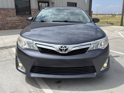 Used 2012 Toyota Camry XLE FWD image 6