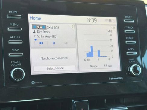 Used 2022 Toyota Camry SE image 19