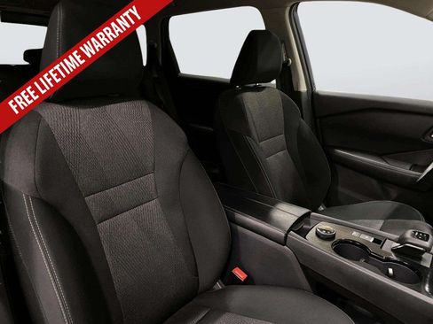 Used 2025 Nissan Rogue SV AWD/4WD image 31