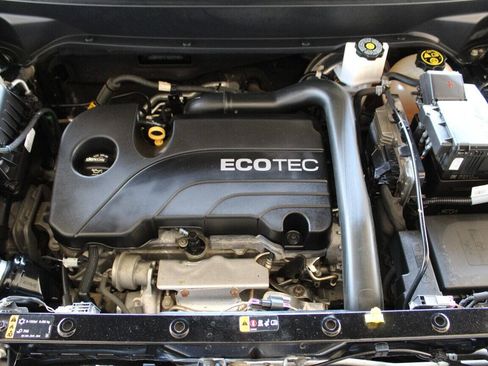 Used 2018 Chevrolet Equinox LT image 9