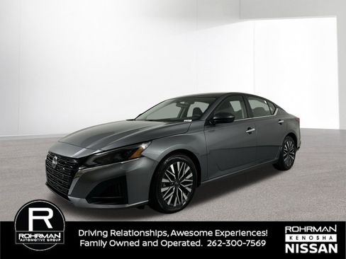 Certified 2024 Nissan Altima 2.5 SV image 2