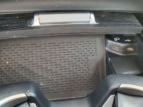 Used 2020 Mercedes-Benz GLE 450 4MATIC image 29