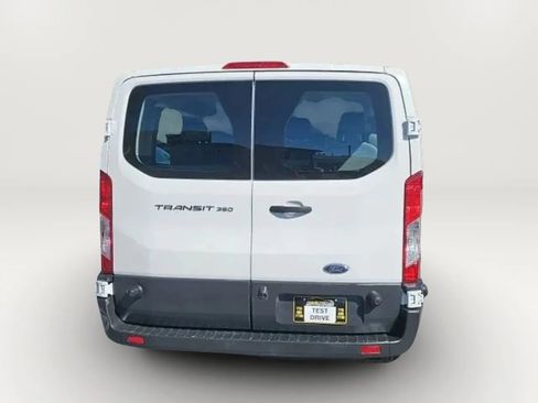 Used 2017 Ford Transit 350 XL image 8