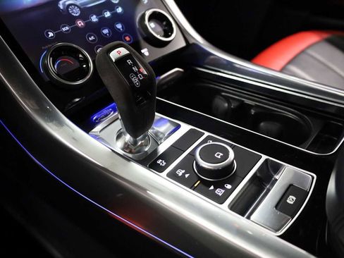 Used 2022 Land Rover Range Rover Sport HST image 29