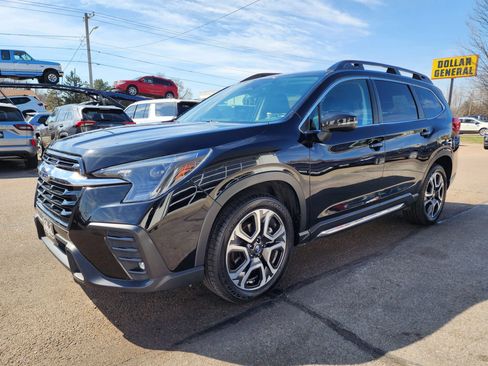 Used 2023 Subaru Ascent Limited AWD/4WD image 4