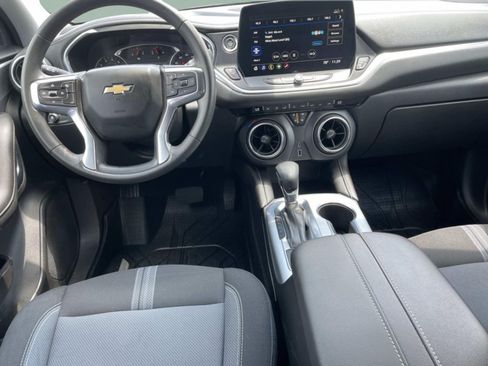 Used 2023 Chevrolet Blazer LT w/ Midnight/Sport Edition FWD image 9