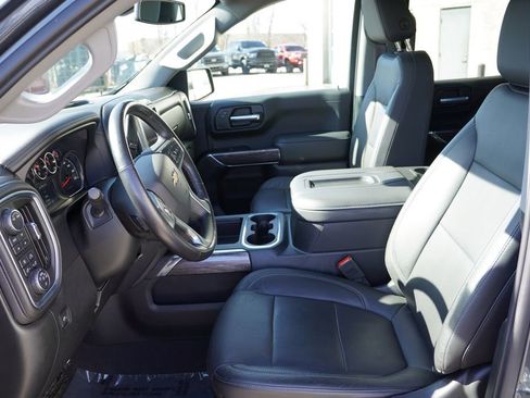 Used 2020 Chevrolet Silverado 1500 LTZ w/ LTZ Convenience Package image 16