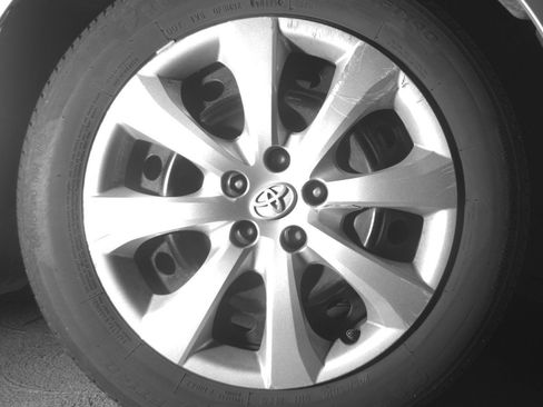 Used 2025 Toyota Corolla LE image 13