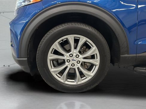 Used 2020 Ford Explorer XLT w/ Equipment Group 202A image 22