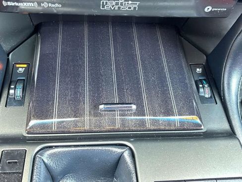 Used 2023 Lexus GX 460 Premium w/ Accessory Package image 24