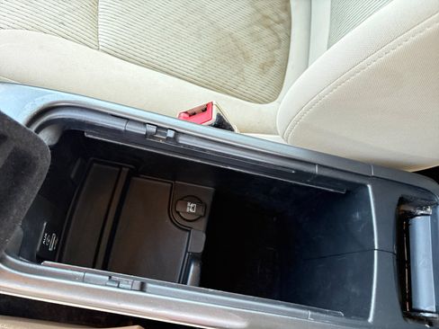 Used 2016 Dodge Journey SE w/ Flexible Seating Group FWD image 27