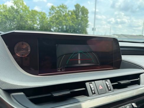 Used 2019 Lexus ES 350 w/ Premium Package FWD image 29