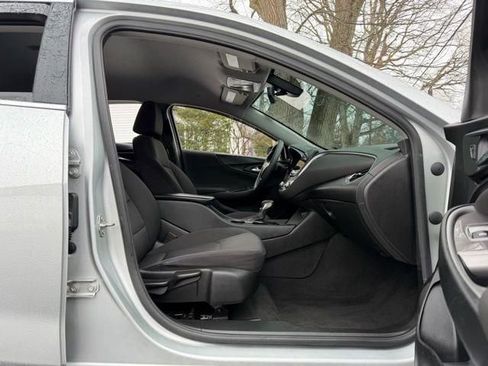 Used 2021 Chevrolet Malibu LS w/ LPO, Convenience Package 1 image 9