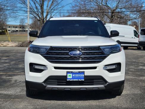 Used 2020 Ford Explorer XLT w/ Equipment Group 202A image 8