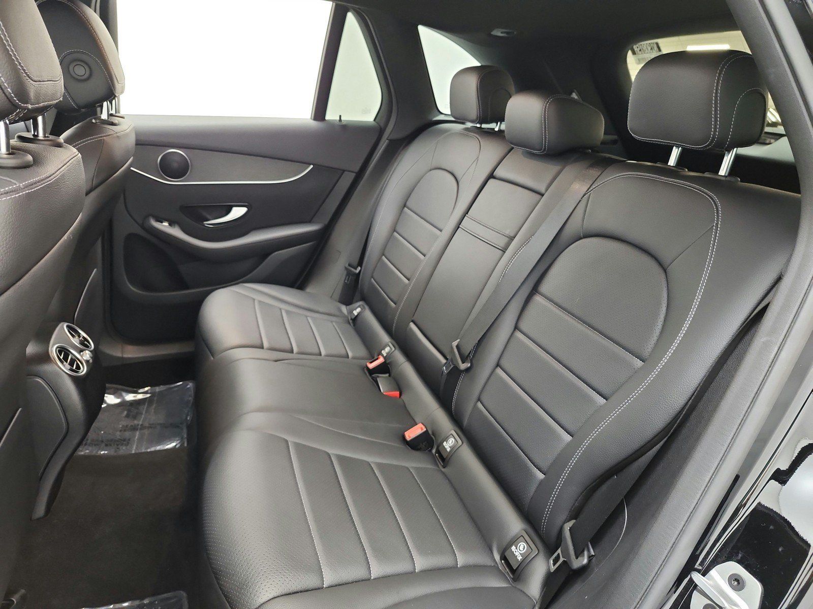 Used 2022 Mercedes-Benz GLC 300 image 13