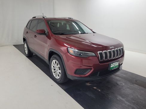 Used 2020 Jeep Cherokee Latitude w/ Cold Weather Group AWD/4WD image 13