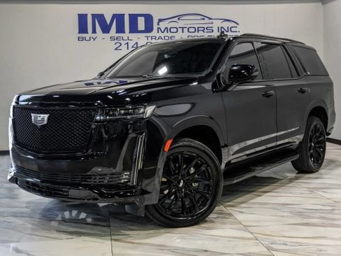 Used 2024 Cadillac Escalade Sport w/ LPO, ONYX Package AWD/4WD image 2