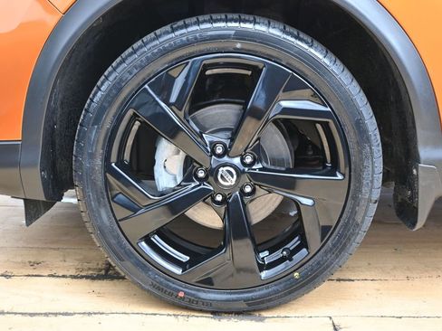 Used 2022 Nissan Rogue Sport SL image 11