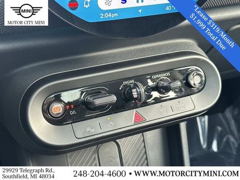 Certified 2025 MINI Cooper 4-Door Hardtop image 32