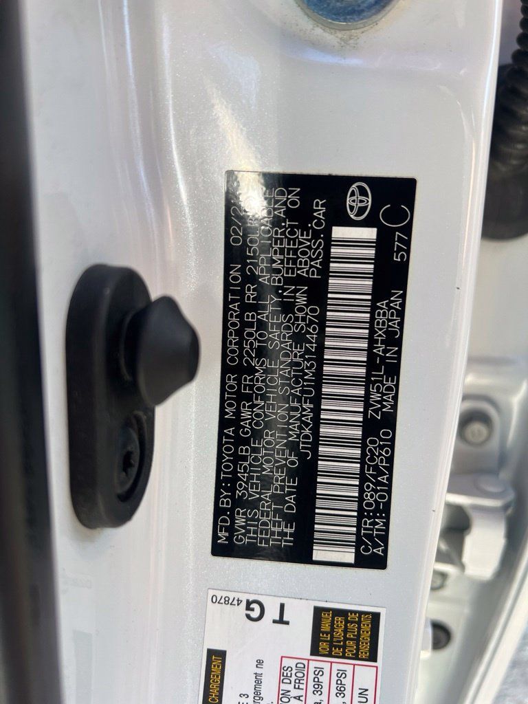 Used 2021 Toyota Prius L Eco FWD image 57