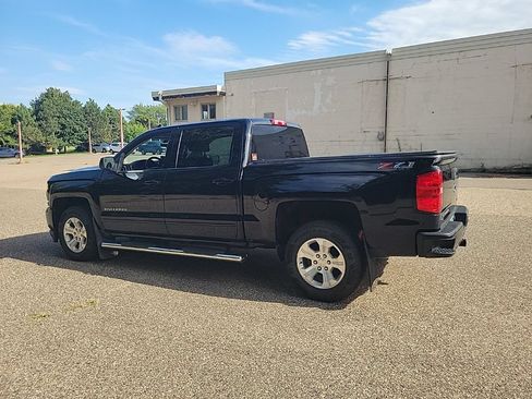 Used 2018 Chevrolet Silverado 1500 LT w/ All Star Edition AWD/4WD image 18