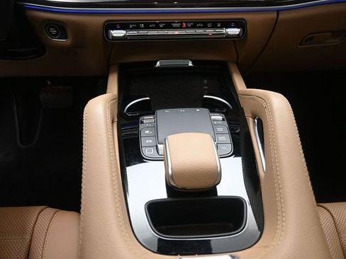 Used 2025 Mercedes-Benz GLE 450e 4MATIC image 13