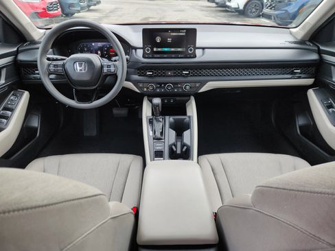 Certified 2025 Honda Accord SE image 8