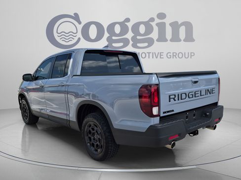 Certified 2025 Honda Ridgeline RTL+ image 4