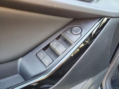 New 2026 Chevrolet Equinox LT image 12