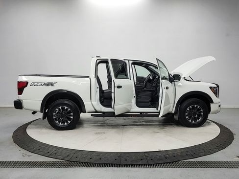 Used 2023 Nissan Titan PRO-4X w/ Pro-4x Utility Package AWD/4WD image 16