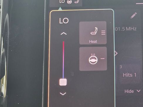 New 2025 Jeep Grand Cherokee Altitude image 14