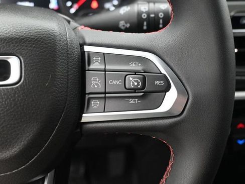 Used 2023 Jeep Compass Trailhawk AWD/4WD image 29