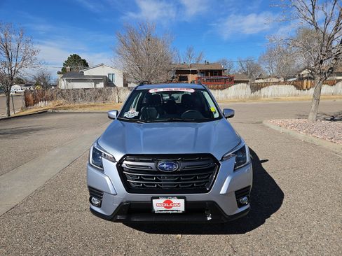 Certified 2023 Subaru Forester Limited image 6