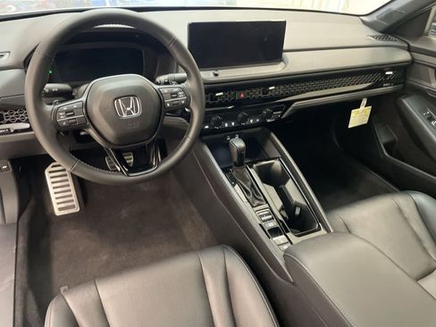 Used 2024 Honda Accord Sport image 20