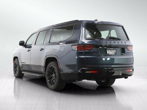 Used 2025 Jeep Wagoneer L Series II w/ Premium Group I AWD/4WD image 4