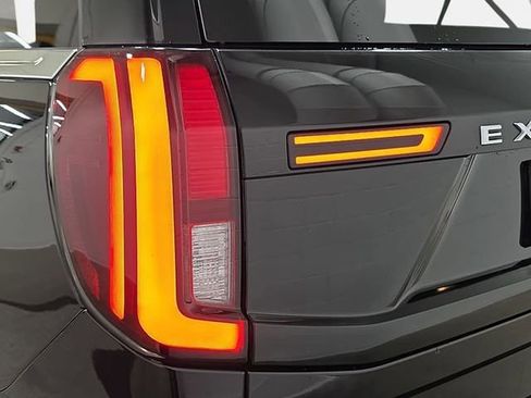 Used 2025 Ford Expedition Max Platinum AWD/4WD image 33
