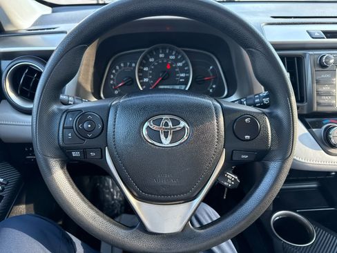 Used 2013 Toyota RAV4 XLE AWD/4WD image 19
