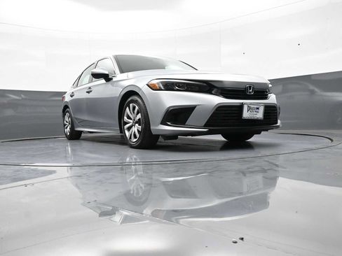 Used 2024 Honda Civic LX image 27