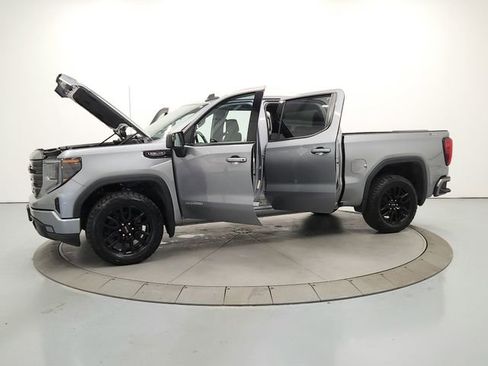 Used 2023 GMC Sierra 1500 Elevation w/ X31 Off-Road Package AWD/4WD image 12
