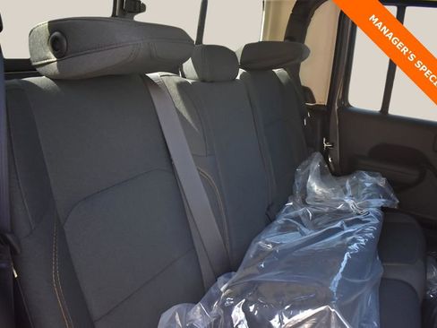 New 2025 Jeep Gladiator Sport image 16